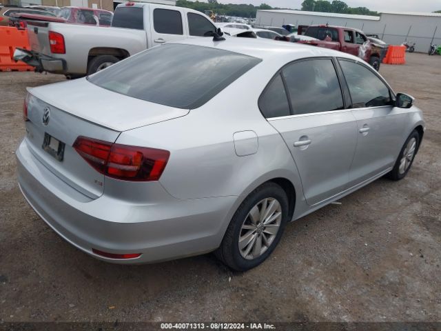 3VWD67AJ2GM329884 Volkswagen Jetta 1.4t Se