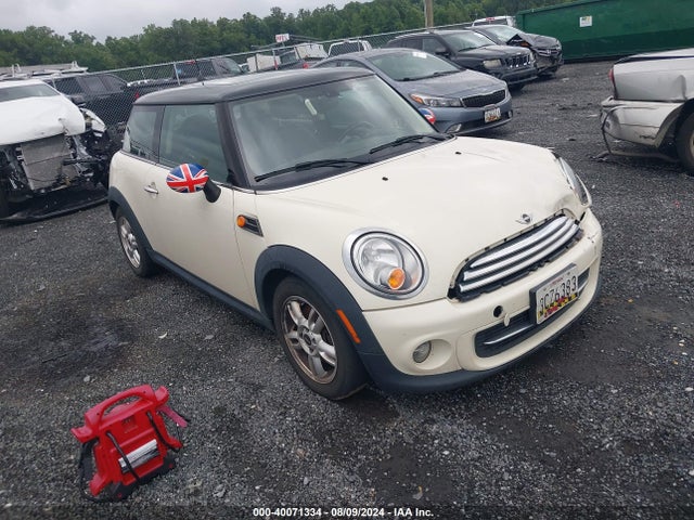 2013 MINI HARDTOP WMWSU3C55DT689217 Photo 0