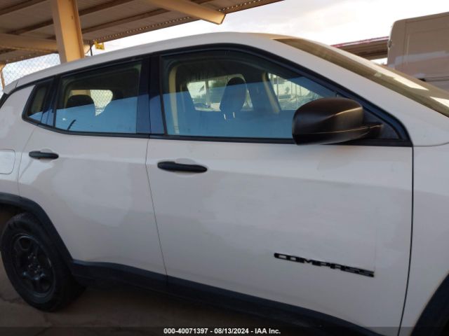 3C4NJCAB1JT136839 Jeep Compass Sport Fwd