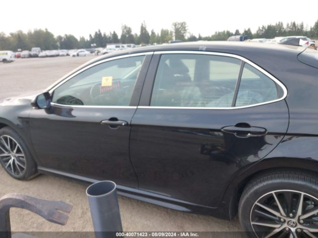 4T1G11BK2PU088712 Toyota Camry Se Awd