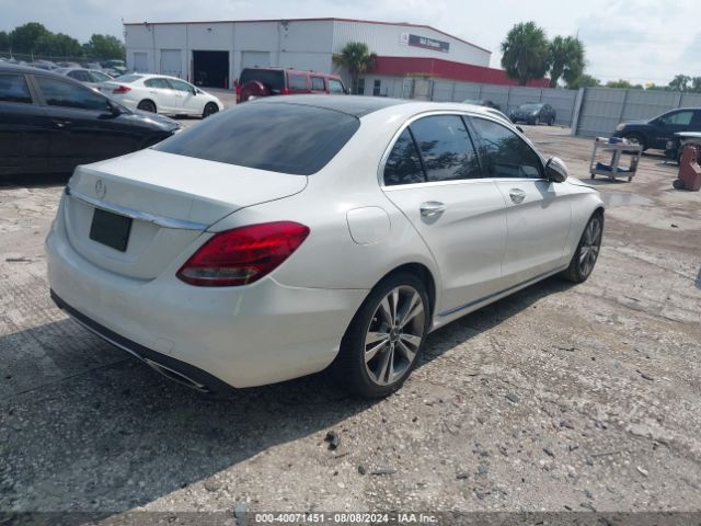 55SWF4JBXFU073160 Mercedes-Benz C 300 Luxury/sport