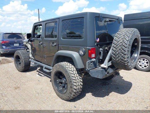 1C4BJWDG3HL554594 Jeep Wrangler Unlimited Sport 4x4