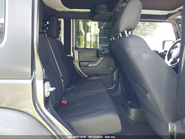 1C4BJWDG3HL554594 Jeep Wrangler Unlimited Sport 4x4
