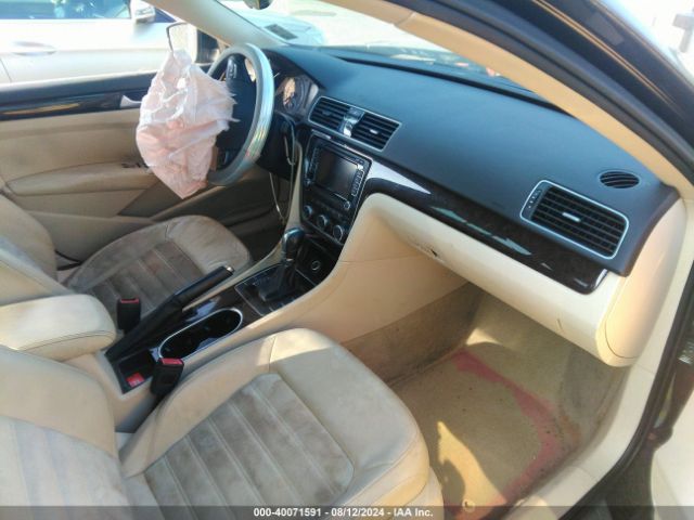 1VWCS7A35EC025536 Volkswagen Passat 1.8t Sel Premium