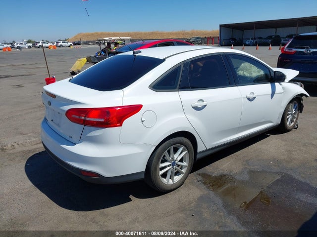 Ford FOCUS SE 2016 1FADP3F20GL406141 Image 4