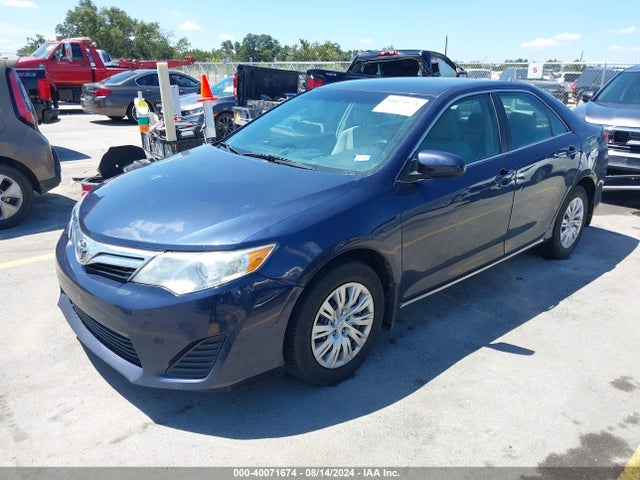 Toyota CAMRY LE 2014 4T4BF1FK5ER378855 Image 2