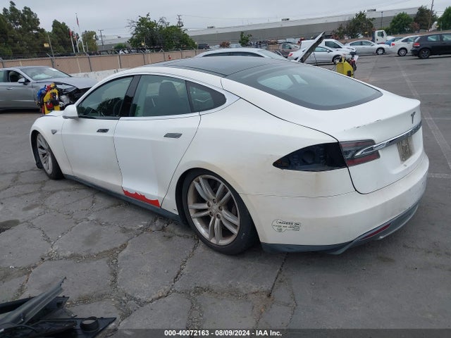 Tesla Model S P85 2014 5YJSA1H14EFP36571 Image 3