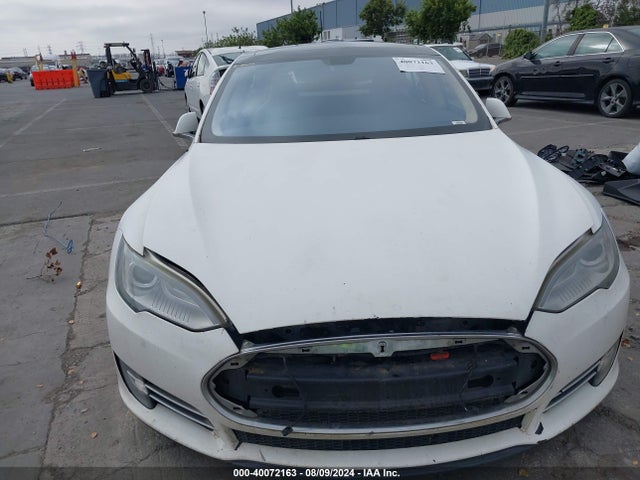 Tesla Model S P85 2014 5YJSA1H14EFP36571 Image 6