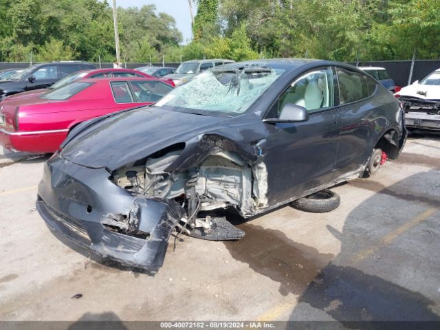7SAYGDEF3RF022885 Tesla Model Y Performance Dual Motor All-wheel Drive