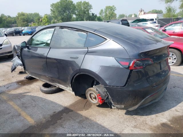 7SAYGDEF3RF022885 Tesla Model Y Performance Dual Motor All-wheel Drive