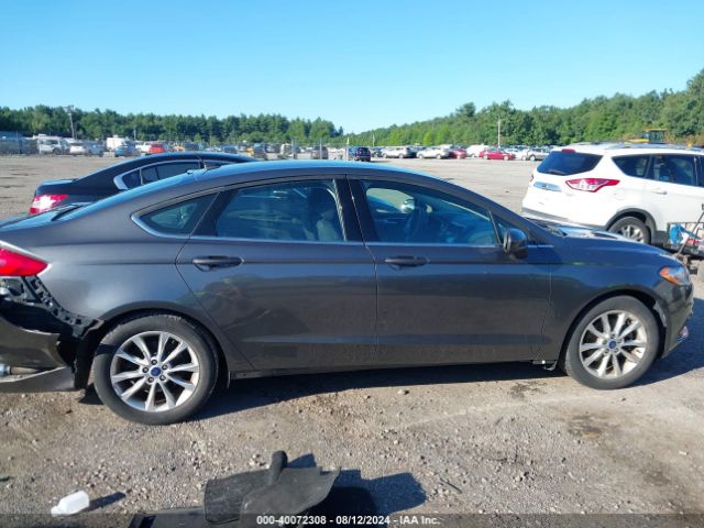 3FA6P0HD6HR105088 Ford FUSION SE