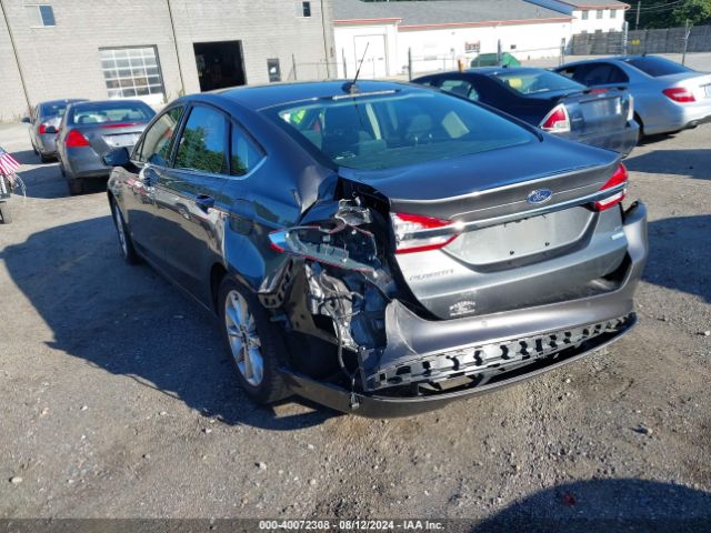 3FA6P0HD6HR105088 Ford FUSION SE