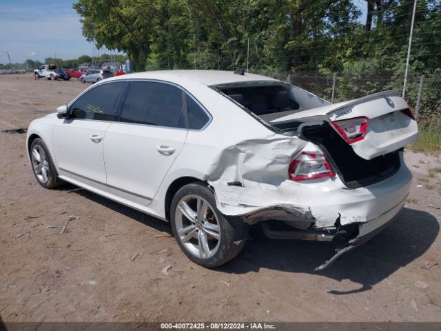 1VWBV7A36FC010273 Volkswagen Passat 2.0l Tdi Se