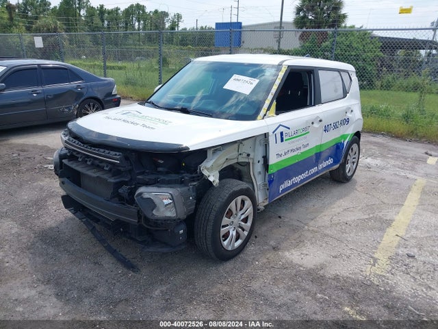 KIA SOUL LX 2020 KNDJ23AUXL7003064 Image 2