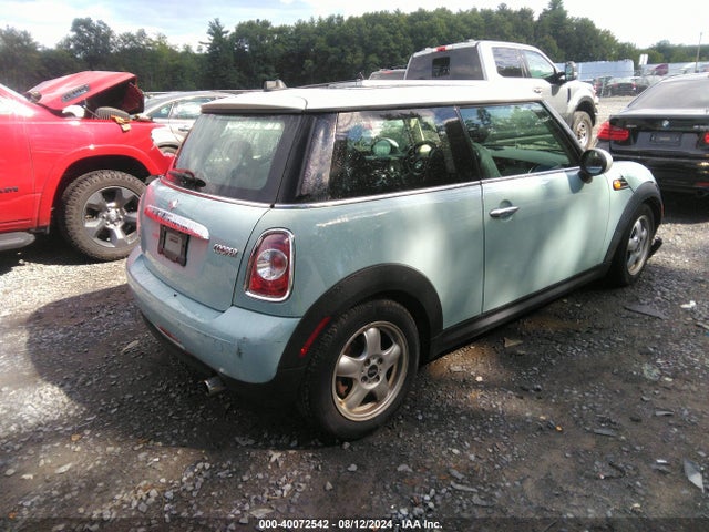 2011 MINI COOPER WMWSU3C59BT098465 Photo 3