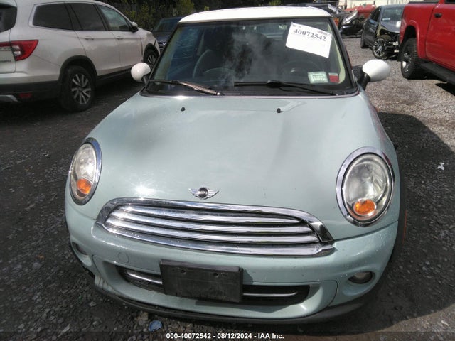 2011 MINI COOPER WMWSU3C59BT098465 Photo 5