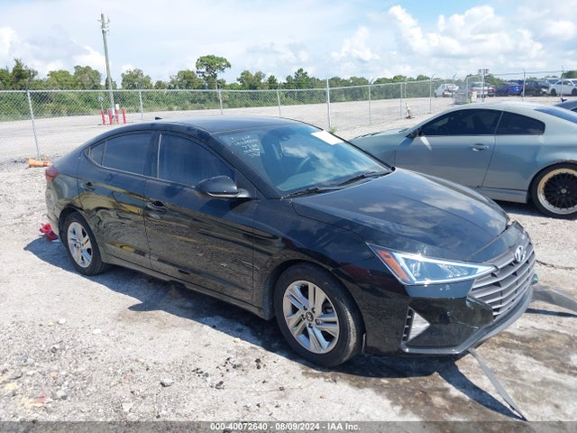 2019 5NPD84LF4KH464139 main image