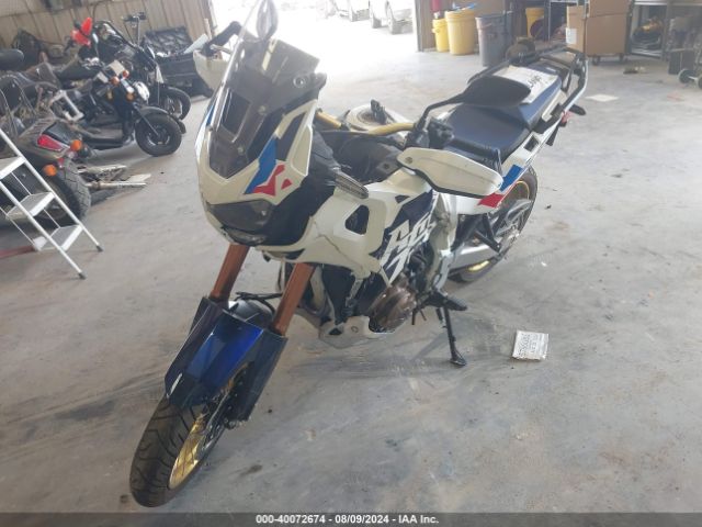 2024 HONDA CRF1100 JH2SD15E8RK000148 Photo 1