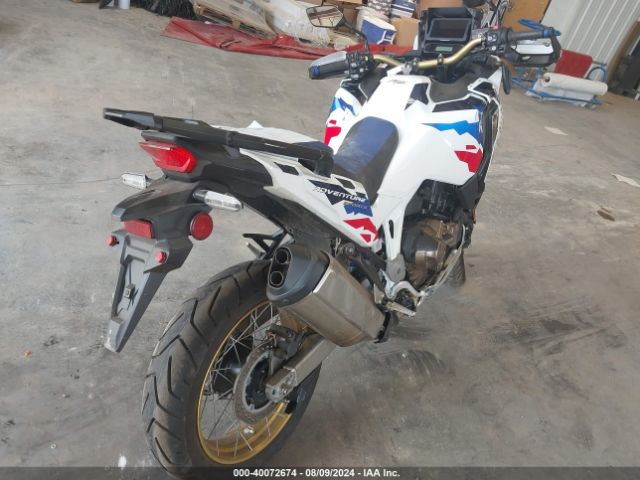 2024 HONDA CRF1100 JH2SD15E8RK000148 Photo 3