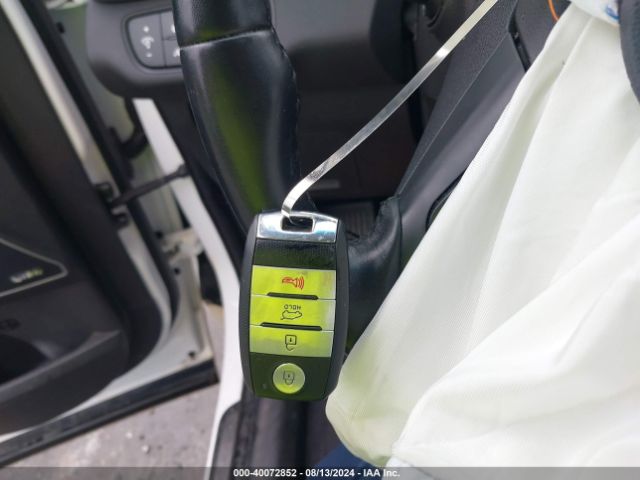 5XYPKDA59JG395298 KIA Sorento 3.3l Sx