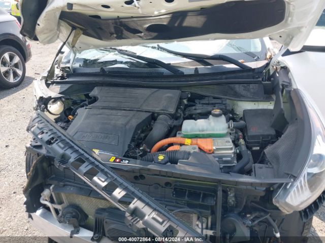 KNDCB3LC6K5218464 KIA NIRO LX