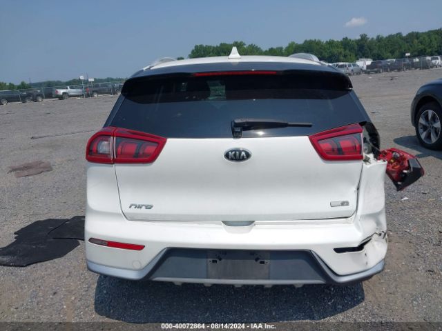 KNDCB3LC6K5218464 KIA NIRO LX