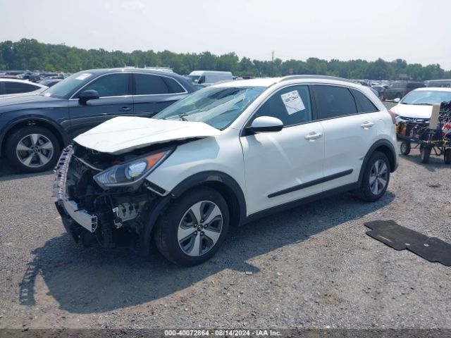 KNDCB3LC6K5218464 KIA NIRO LX