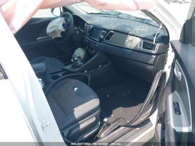 KNDCB3LC6K5218464 KIA NIRO LX
