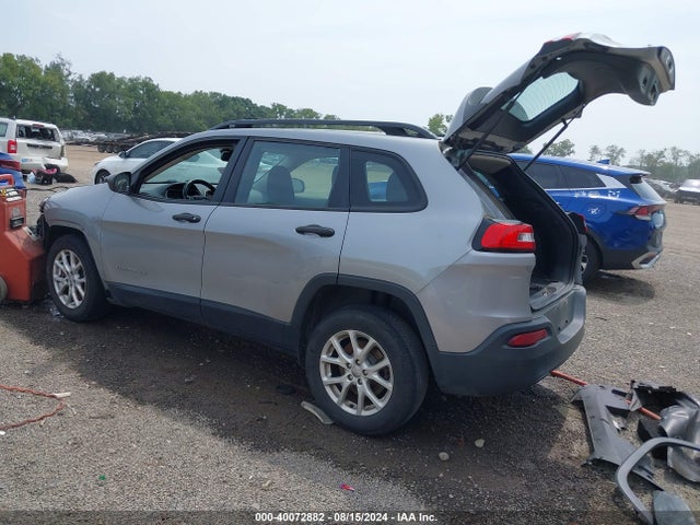 1C4PJMAB5GW169392 Jeep Cherokee Sport