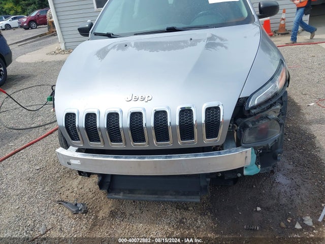 1C4PJMAB5GW169392 Jeep Cherokee Sport
