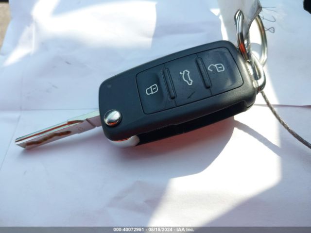 3VWB17AJ7GM375670 Volkswagen Jetta 1.8t Sport