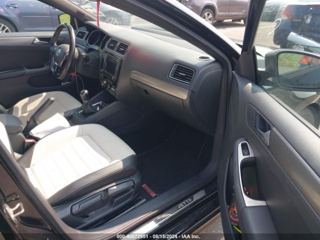 3VWB17AJ7GM375670 Volkswagen Jetta 1.8t Sport