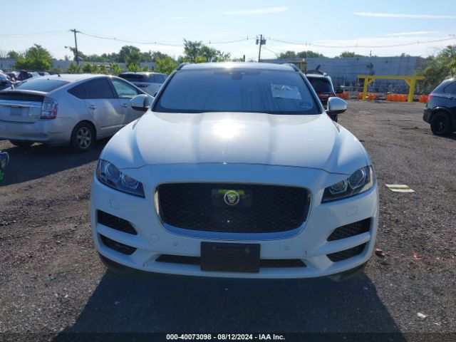 SADCJ2FX7KA601580 Jaguar F-pace 25t Premium