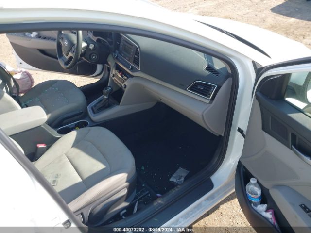 5NPD74LF1HH176011 Hyundai ELANTRA SE