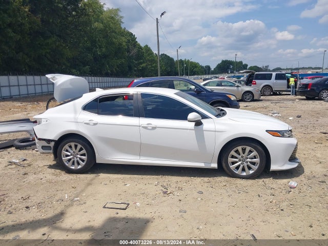 Toyota CAMRY LE 2020 4T1C11AK9LU882004 Image 14