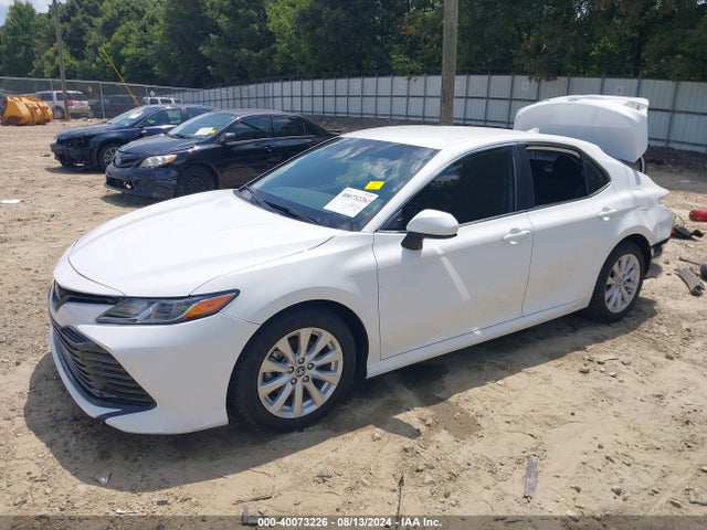 Toyota CAMRY LE 2020 4T1C11AK9LU882004 Image 2