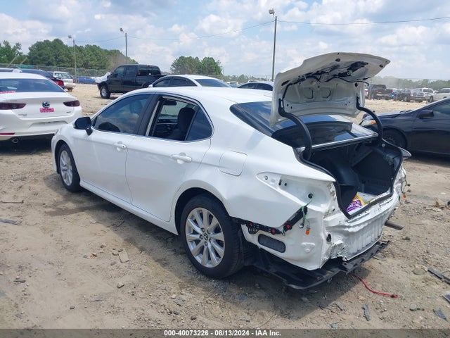 Toyota CAMRY LE 2020 4T1C11AK9LU882004 Image 3