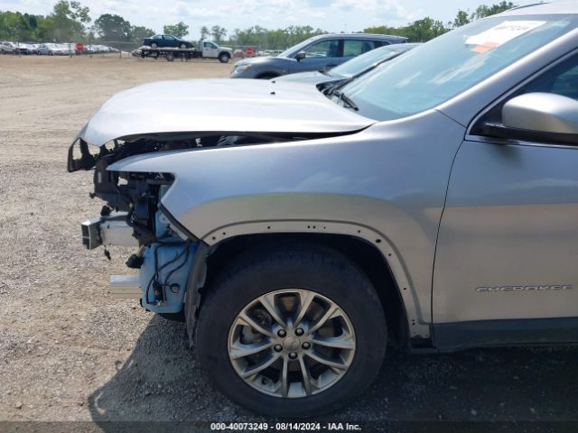 1C4PJMLB1KD181332 Jeep Cherokee Latitude Plus 4x4