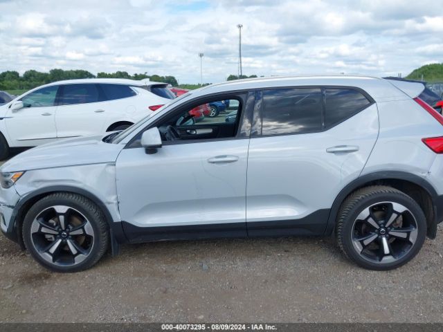 YV4162UKXL2307160 Volvo Xc40 T5 Momentum
