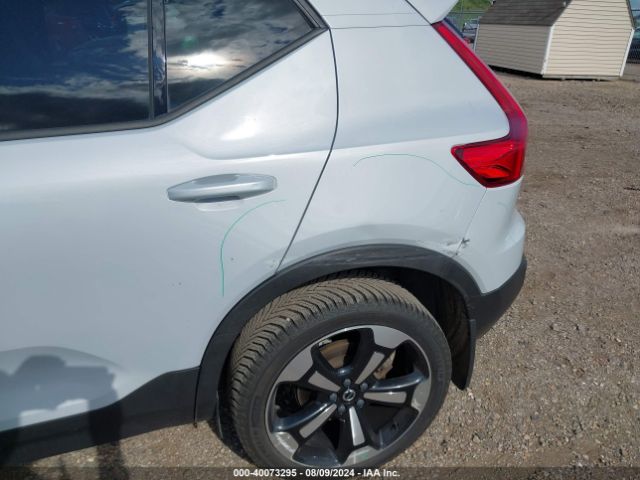 YV4162UKXL2307160 Volvo Xc40 T5 Momentum