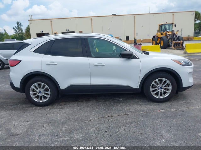 Ford ESCAPE SE 2022 1FMCU0G68NUA47588 Image 13