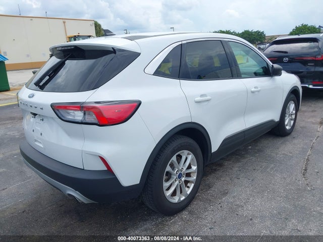 Ford ESCAPE SE 2022 1FMCU0G68NUA47588 Image 4