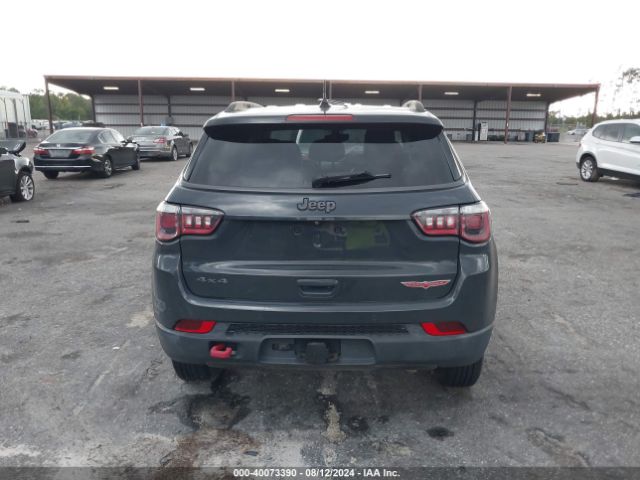 3C4NJDDB9JT191752 Jeep Compass Trailhawk 4x4