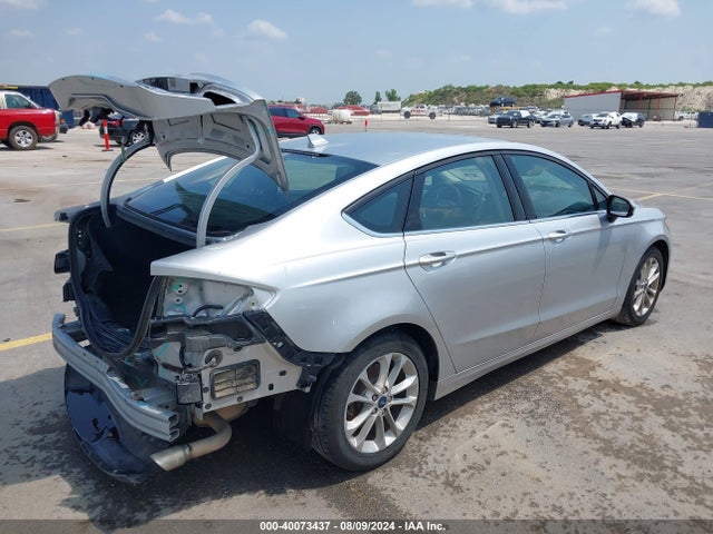 Ford FUSION SE 2019 3FA6P0HD5KR132919 Image 4