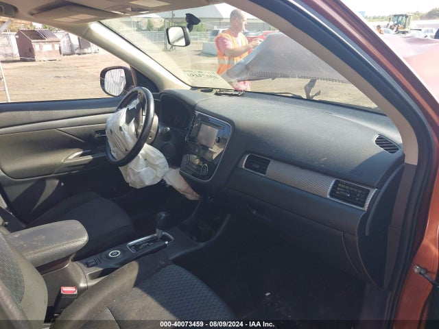 2014 MITSUBISHI OUTLANDER JA4AZ3A33EZ003203 Photo 4