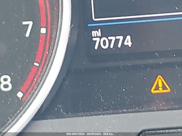 3VV3B7AX6KM072897 Volkswagen Tiguan