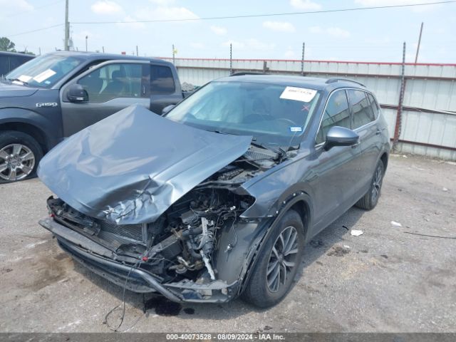 3VV3B7AX6KM072897 Volkswagen Tiguan