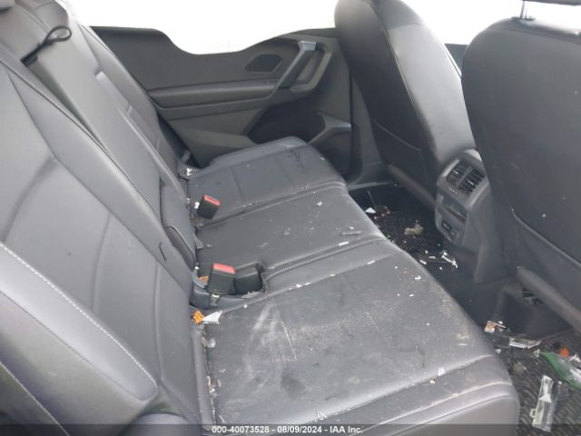 3VV3B7AX6KM072897 Volkswagen Tiguan