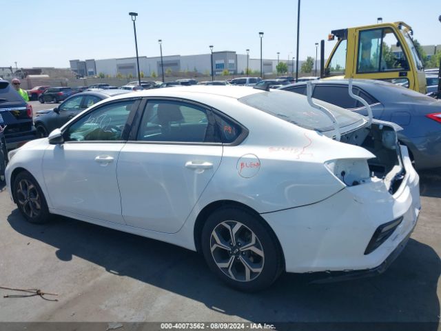 3KPF24AD4ME266762 KIA Forte Lxs