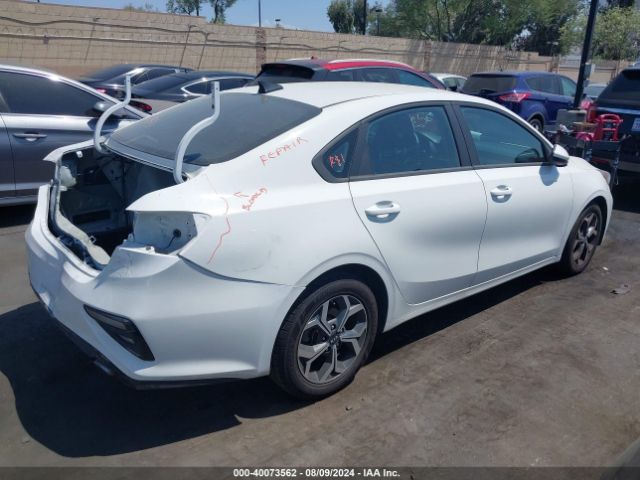 3KPF24AD4ME266762 KIA Forte Lxs